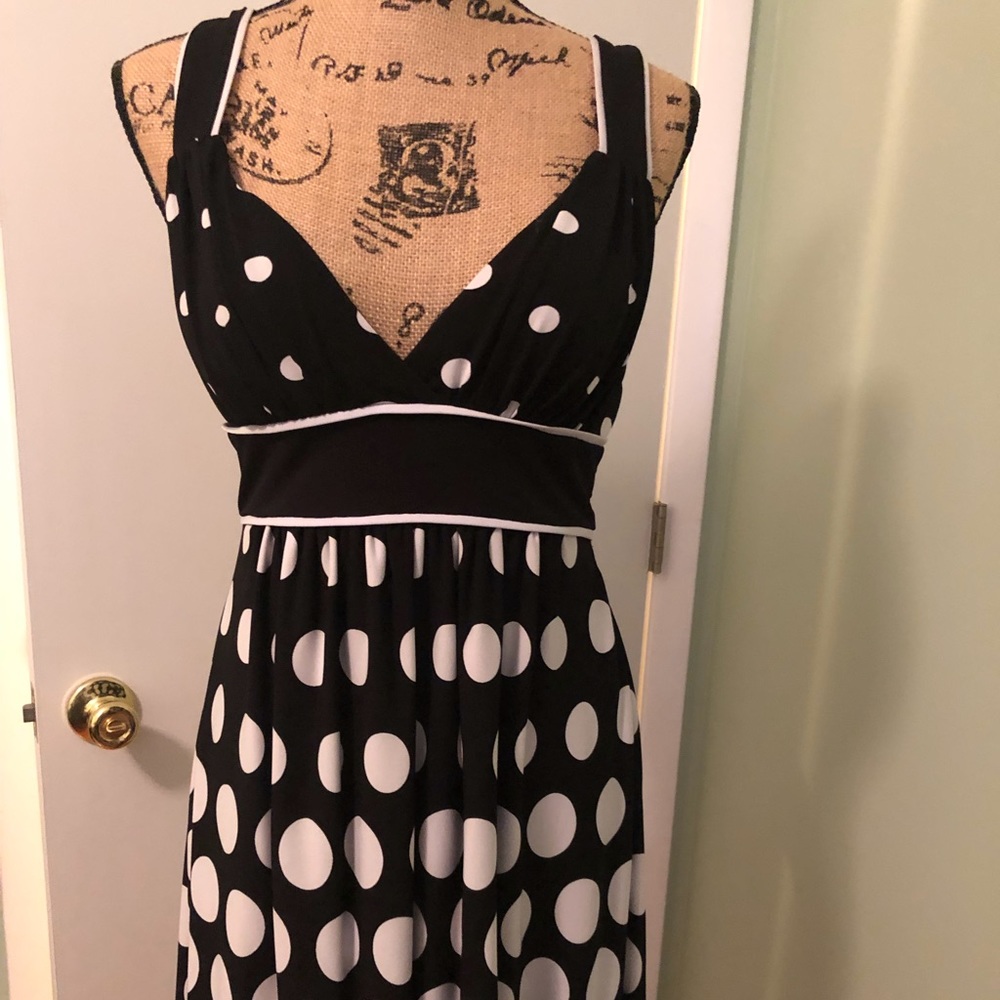 Summer polka dot dress with ruffed bottom